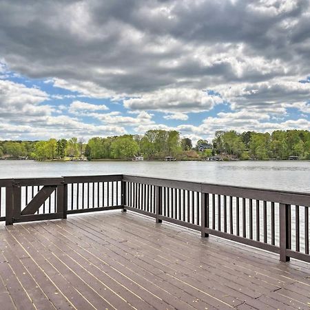 Waterfront Cottage With Boat Dock And 3 Decks! Bracey Zewnętrze zdjęcie