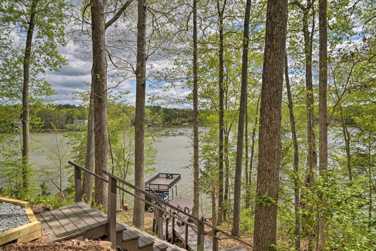 Waterfront Cottage With Boat Dock And 3 Decks! Bracey Zewnętrze zdjęcie